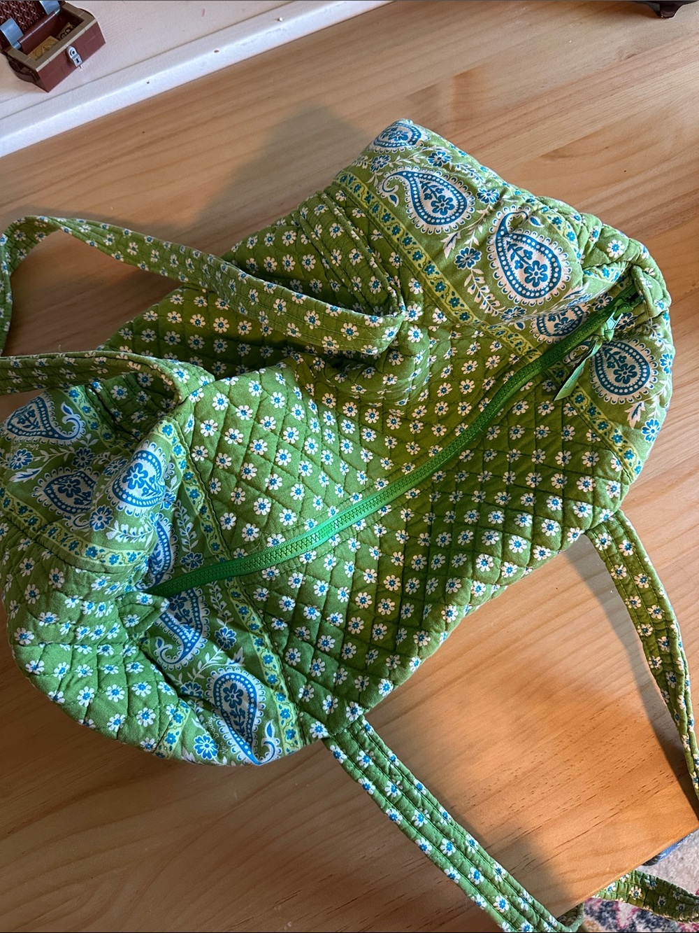 Vera Bradley Green Quilted Paisley Daisy Duffle Bag - Picture 2 of 5
